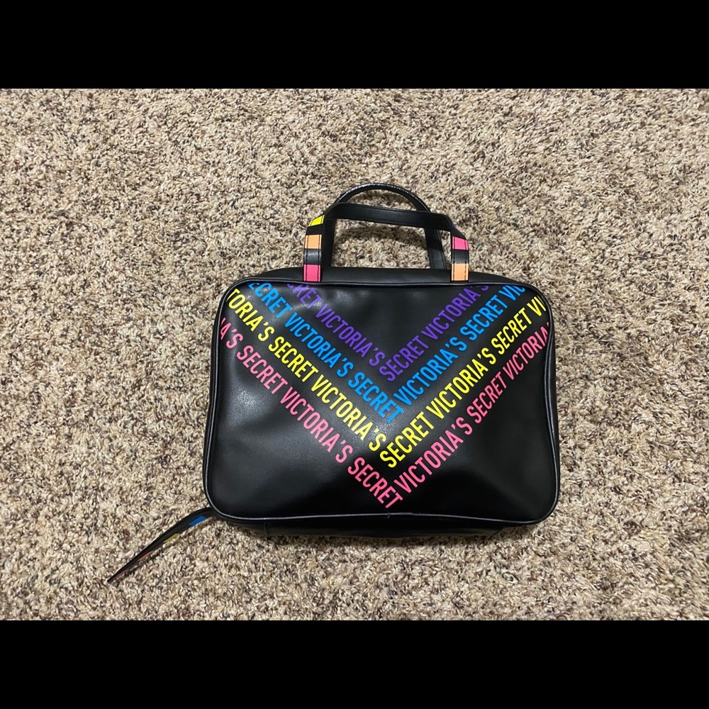 VS Makeup Travel Case